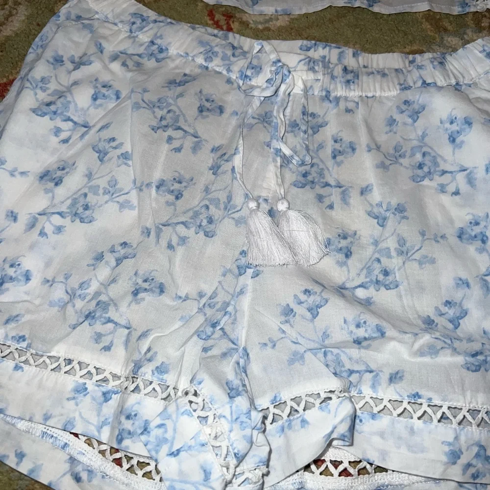 NWT Caroline Constas New York Floral Lace Trim Cami and Shorts Set - Picture 3 of 6